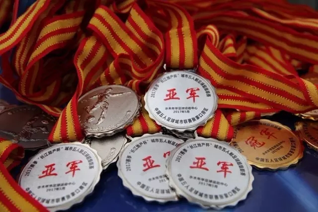 津门虎逆转胜利的背后：换人战术与坚持的力量